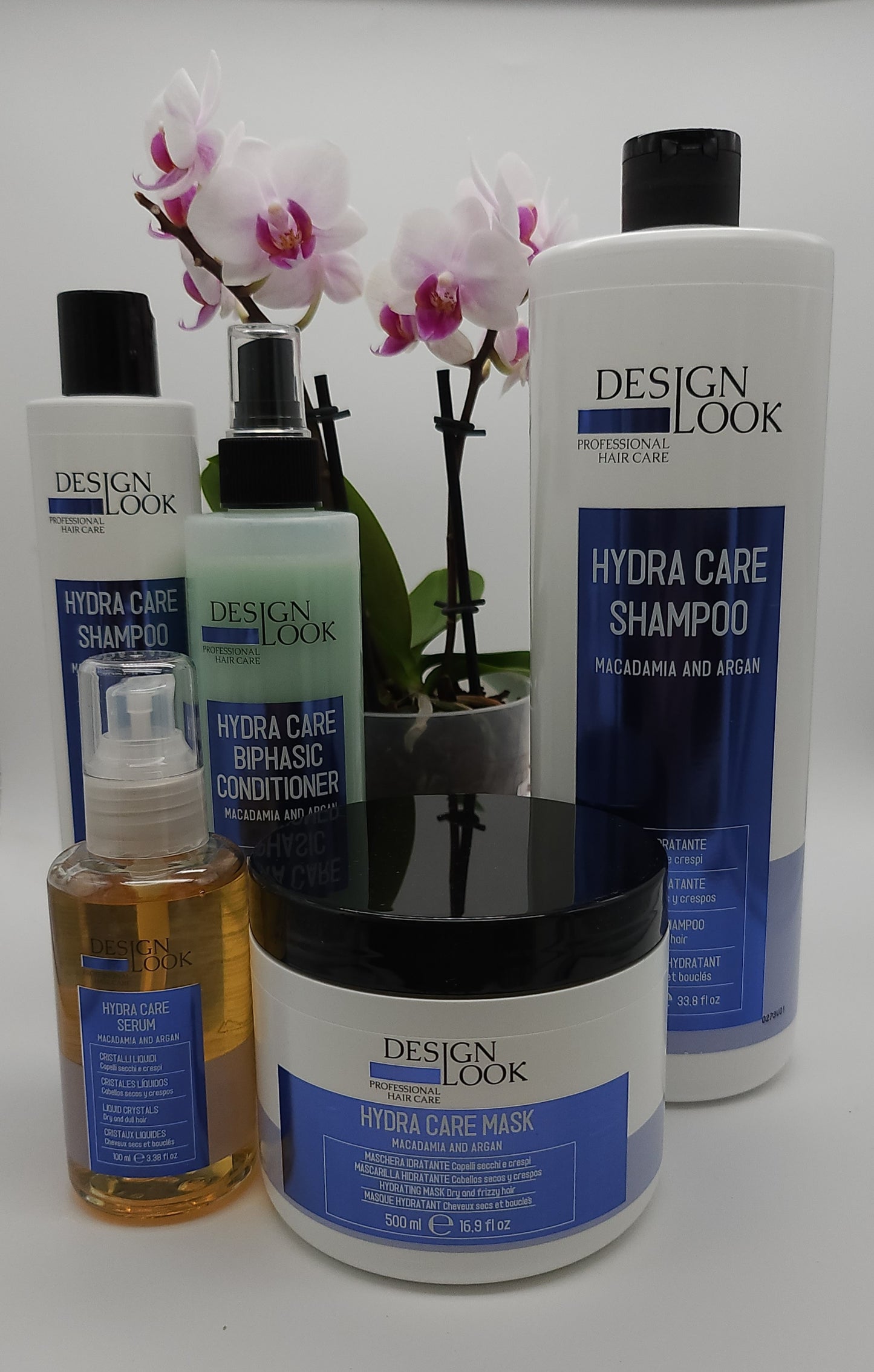 Conditioner Bifasico idratante 250ml design look con olio di macadamia e olio di argan.