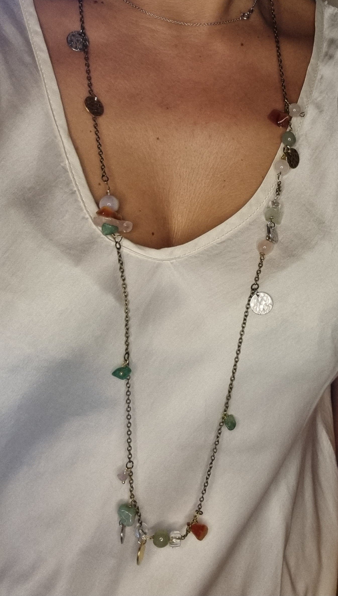COLLANA LUNGA CON PIETRE DURE