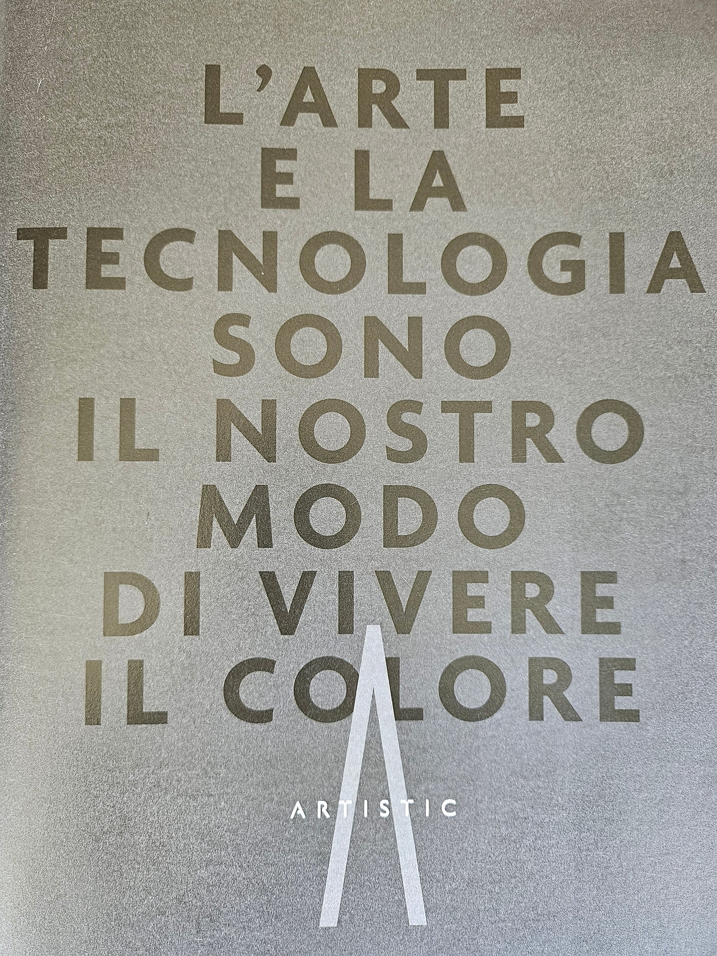 Conditioner per capelli colorati 300ml artistic per ravvivare ed intensificare il colore.